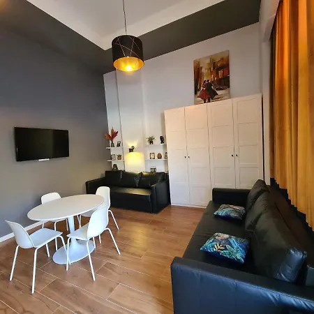Hlius Brand New Apartahotel